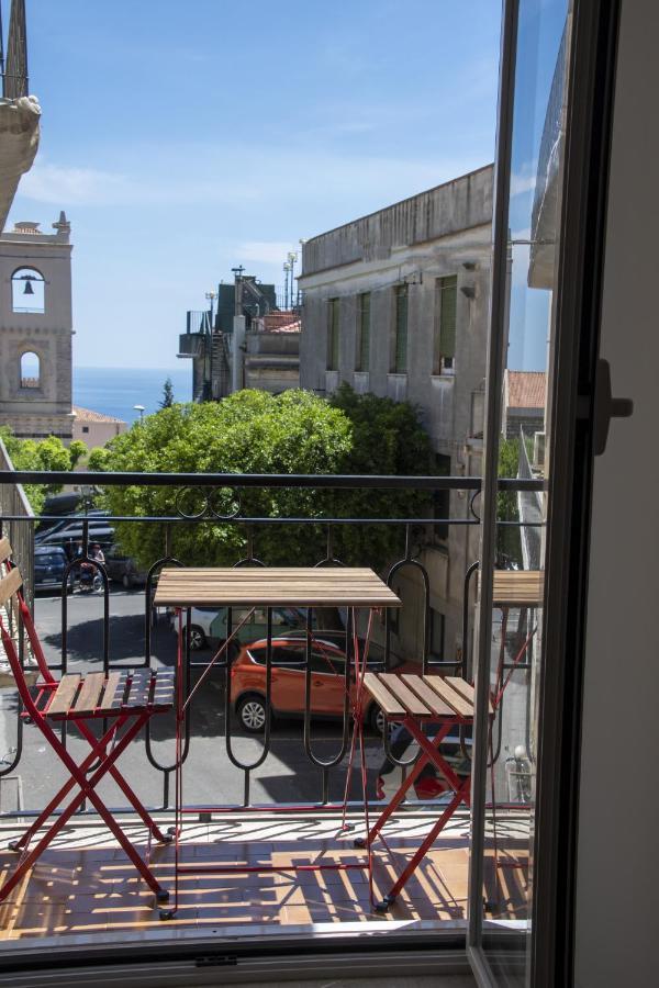 Castalia Apartments & Rooms Duomo Таормина Екстериор снимка