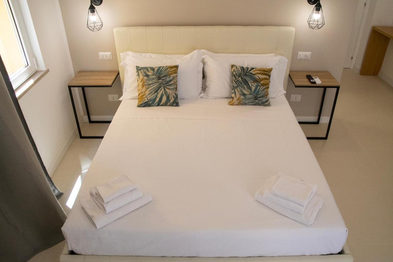 Castalia Apartments & Rooms Duomo Таормина Екстериор снимка